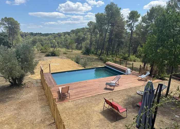 13 Personnes - 1 Hectare De Parc Naturel - Piscine Saint-Clément